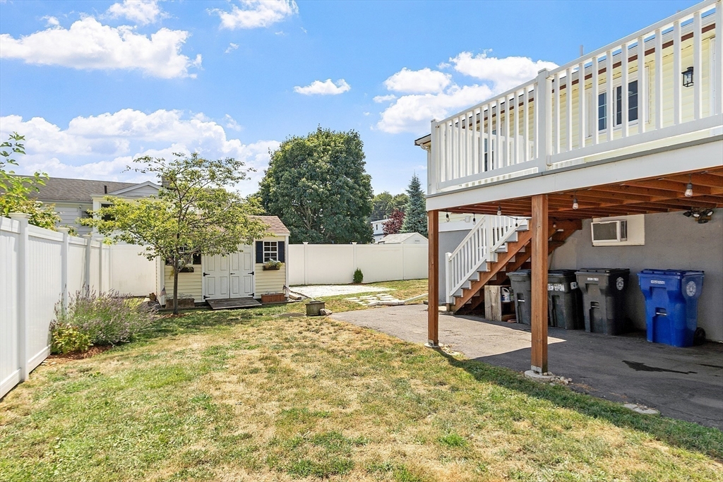 18 Overlea Ave