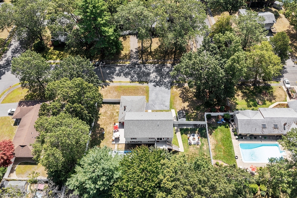 1 Naumkeag Rd