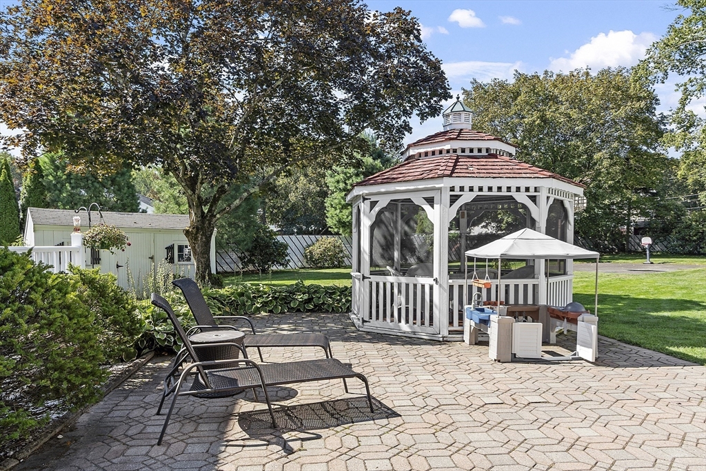 17 Samoset Rd