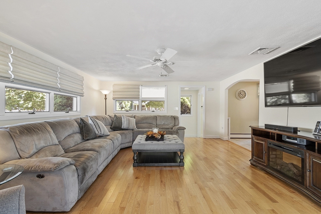 17 Samoset Rd