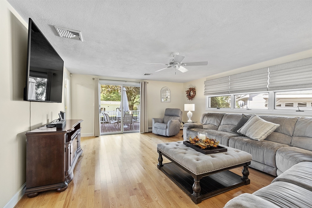 17 Samoset Rd