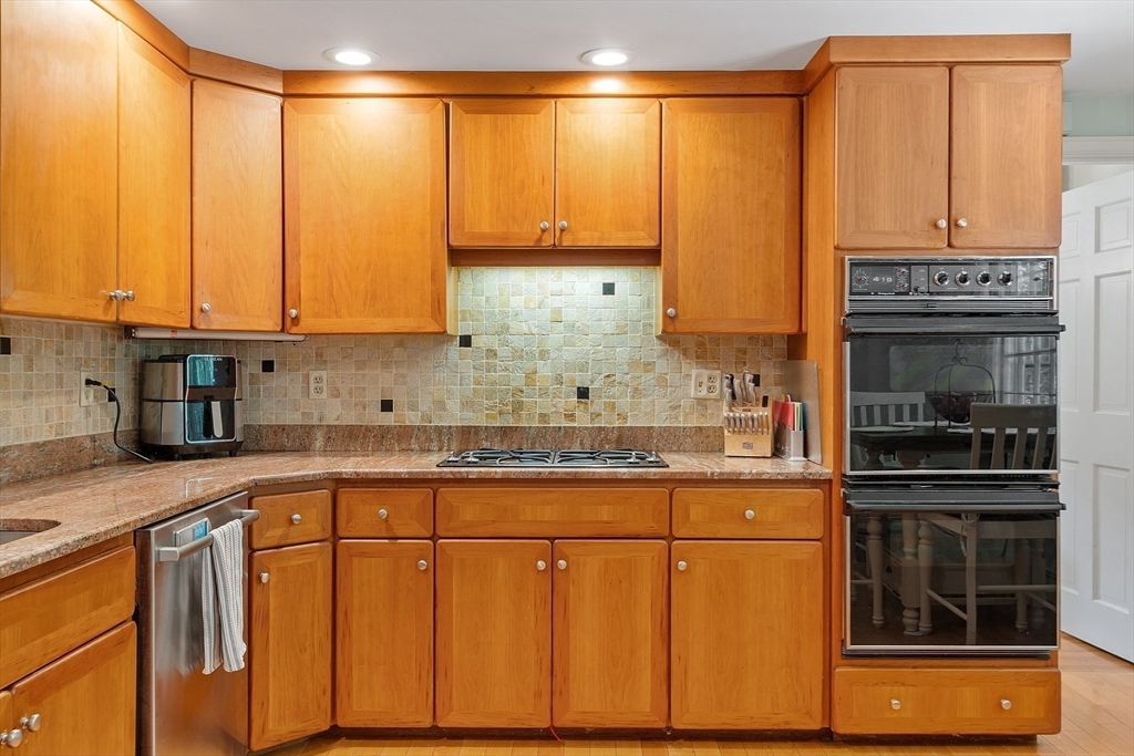 6 Needham Rd