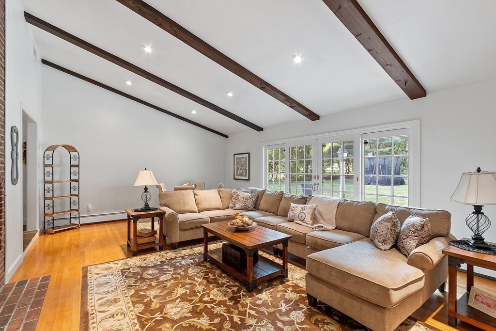 6 Needham Rd