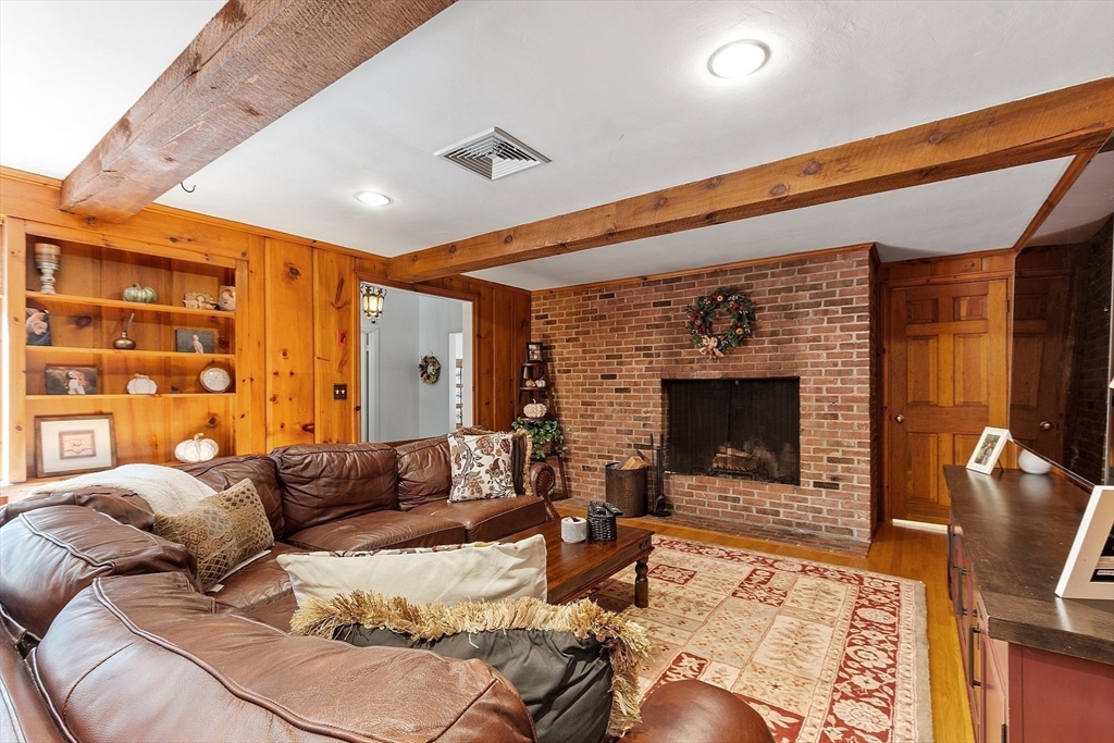6 Needham Rd