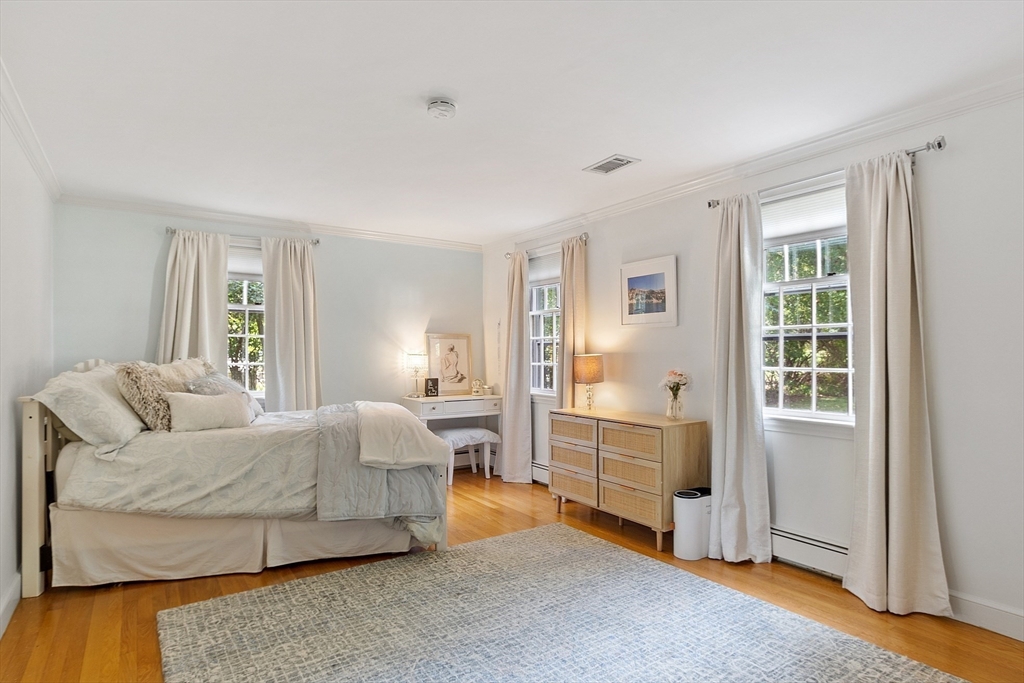 6 Needham Rd