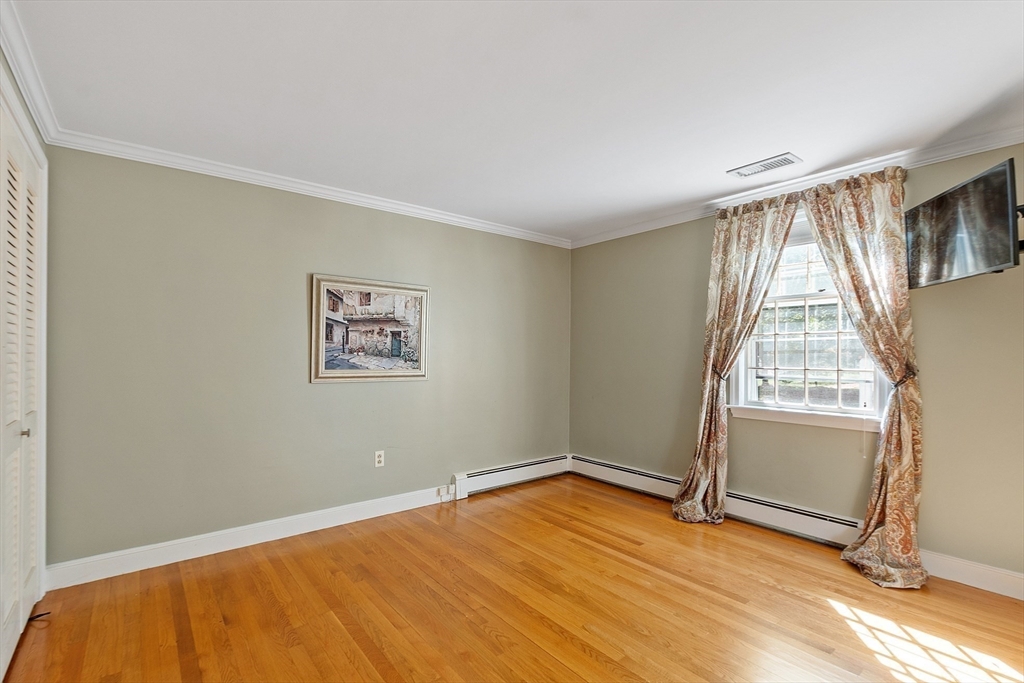 6 Needham Rd
