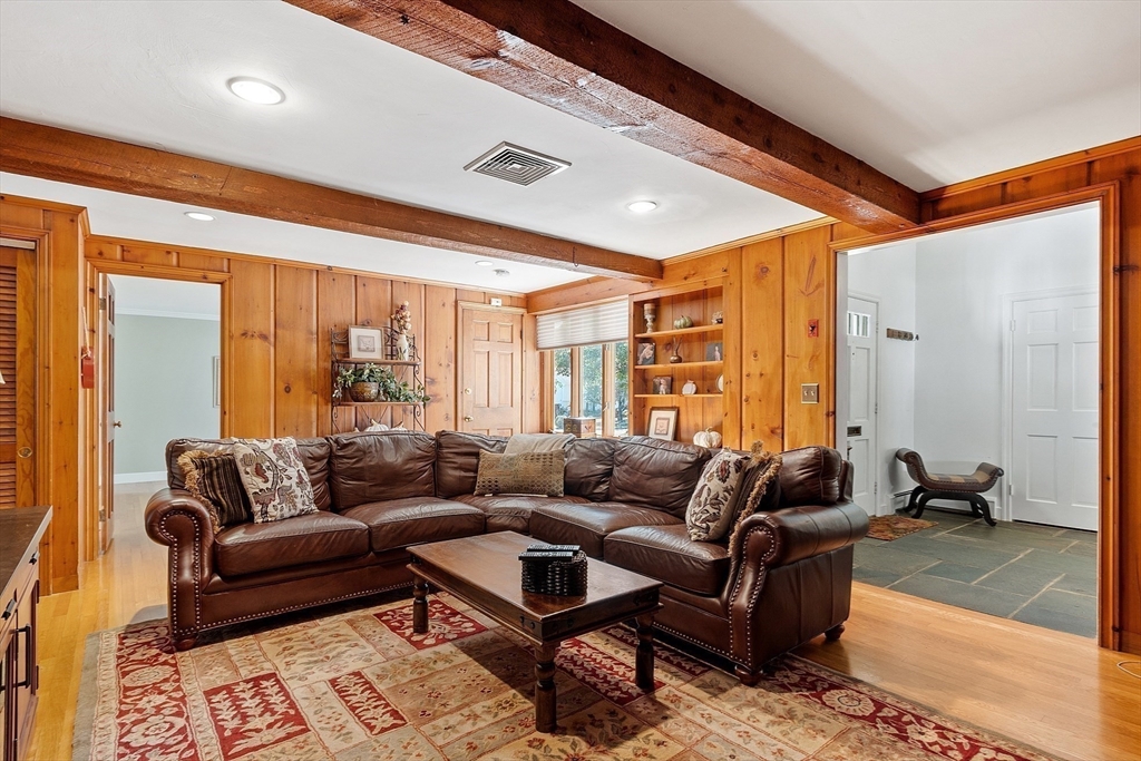 6 Needham Rd