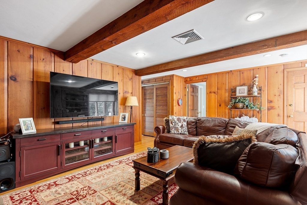 6 Needham Rd