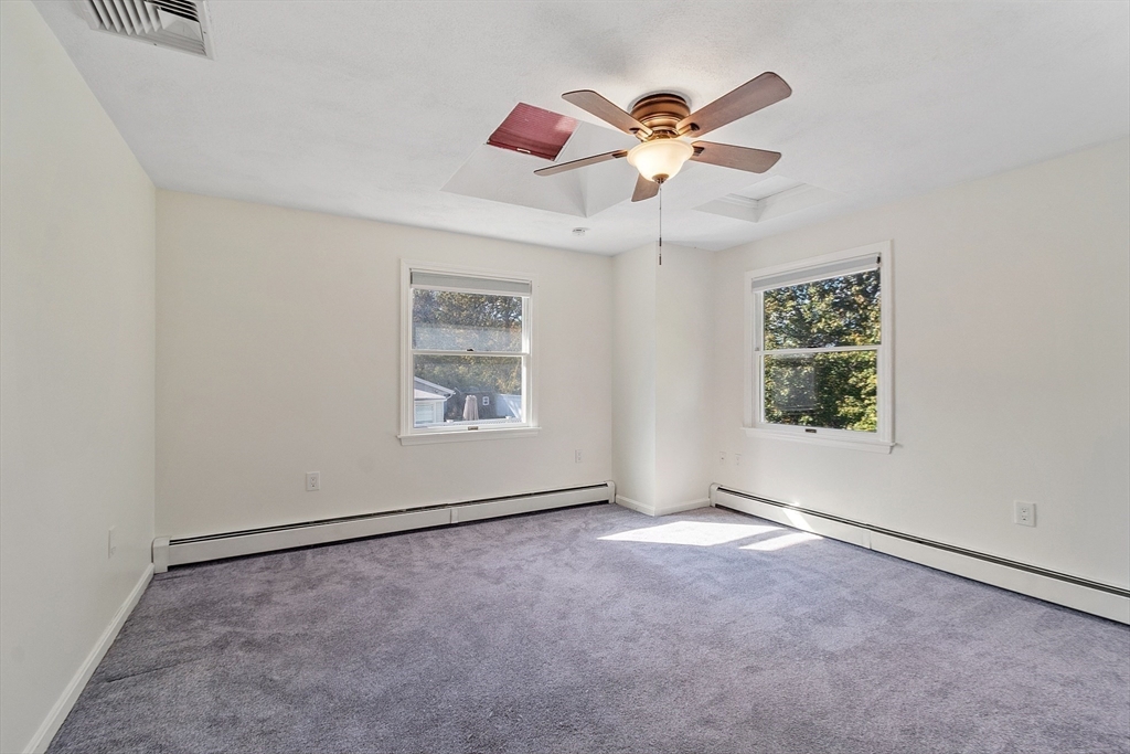 5 Theresa Rd, Peabody