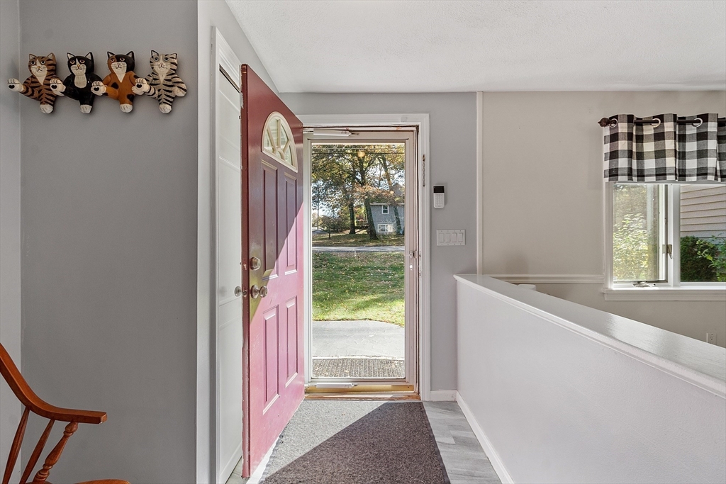 5 Theresa Rd, Peabody