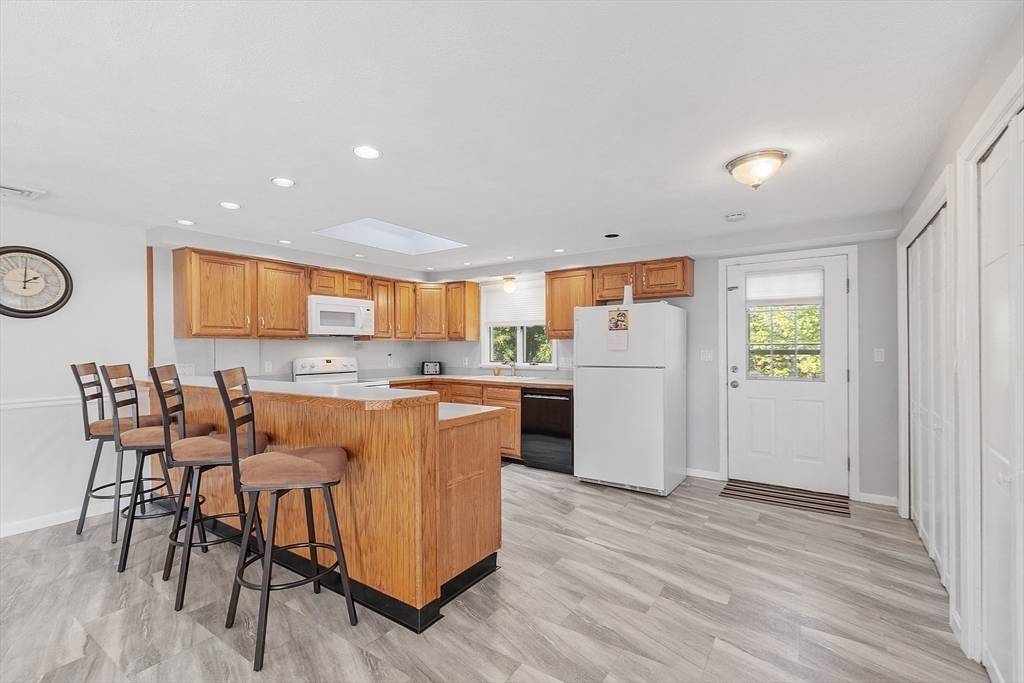 5 Theresa Rd, Peabody