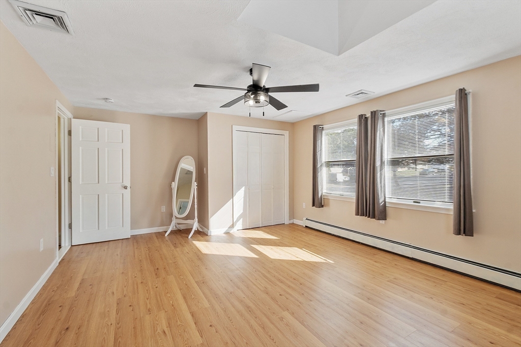 5 Theresa Rd, Peabody