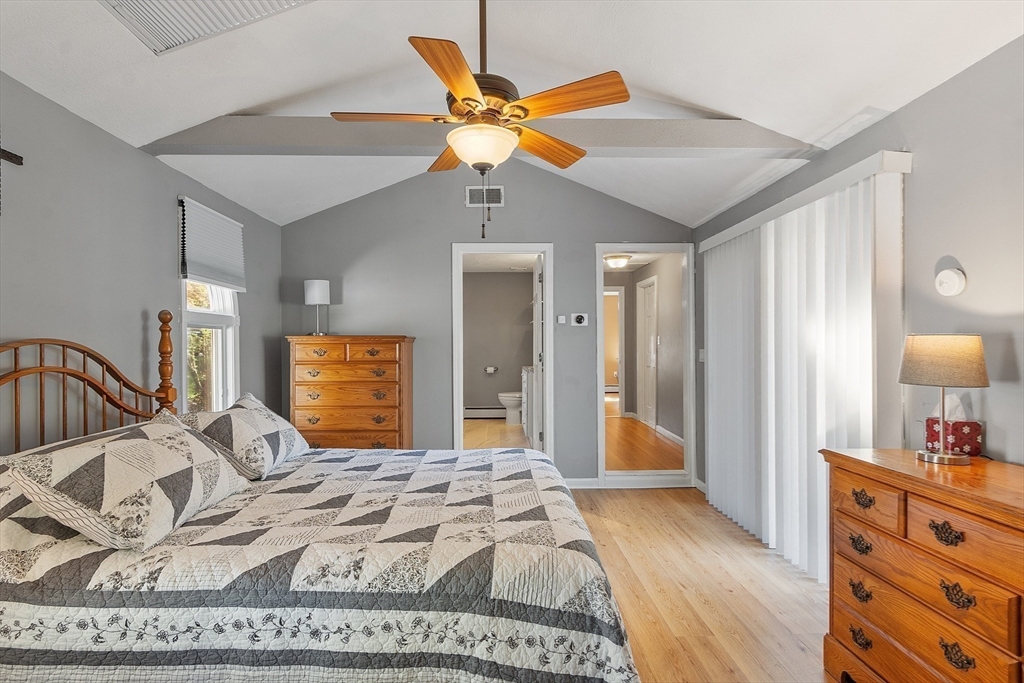 5 Theresa Rd, Peabody