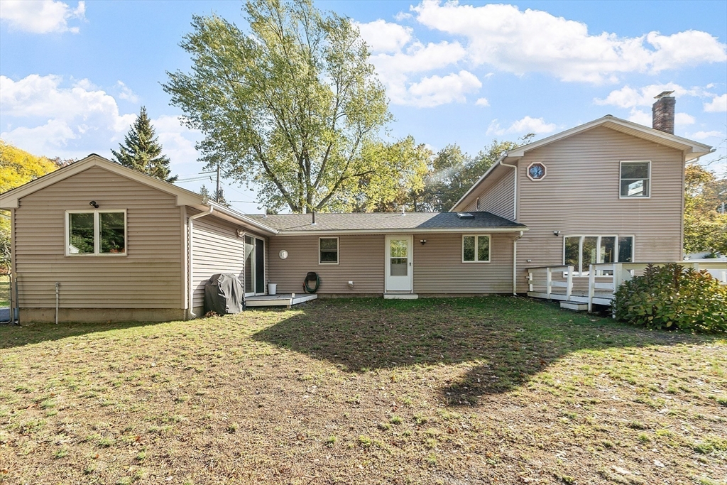 5 Theresa Rd, Peabody