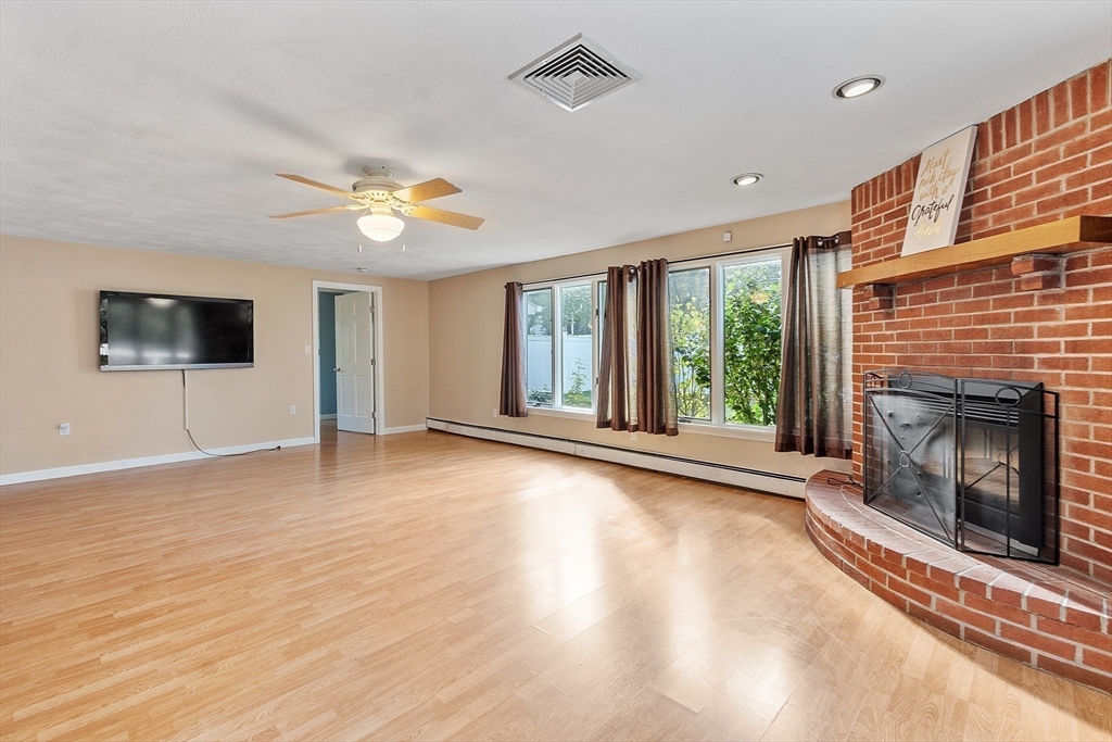 5 Theresa Rd, Peabody