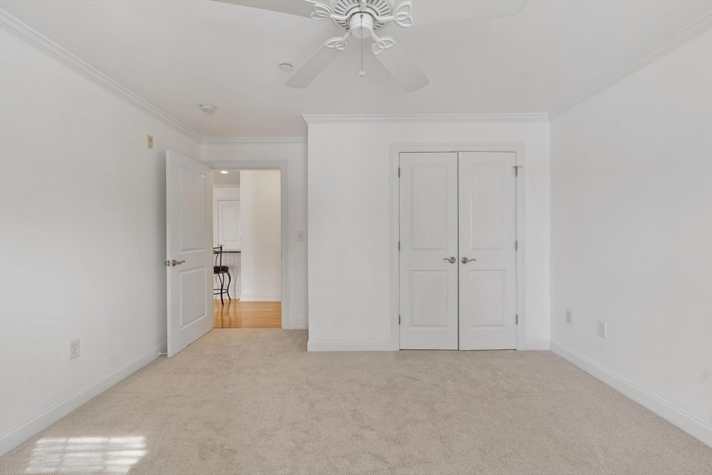 10 Crowninshield St # 303