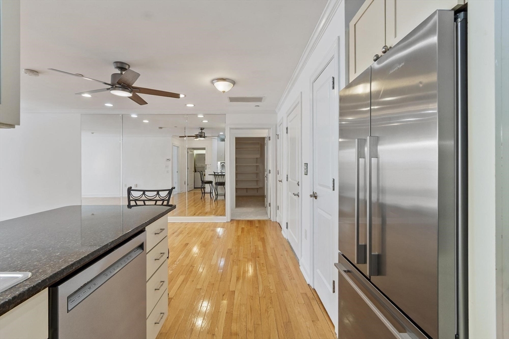 10 Crowninshield St # 303