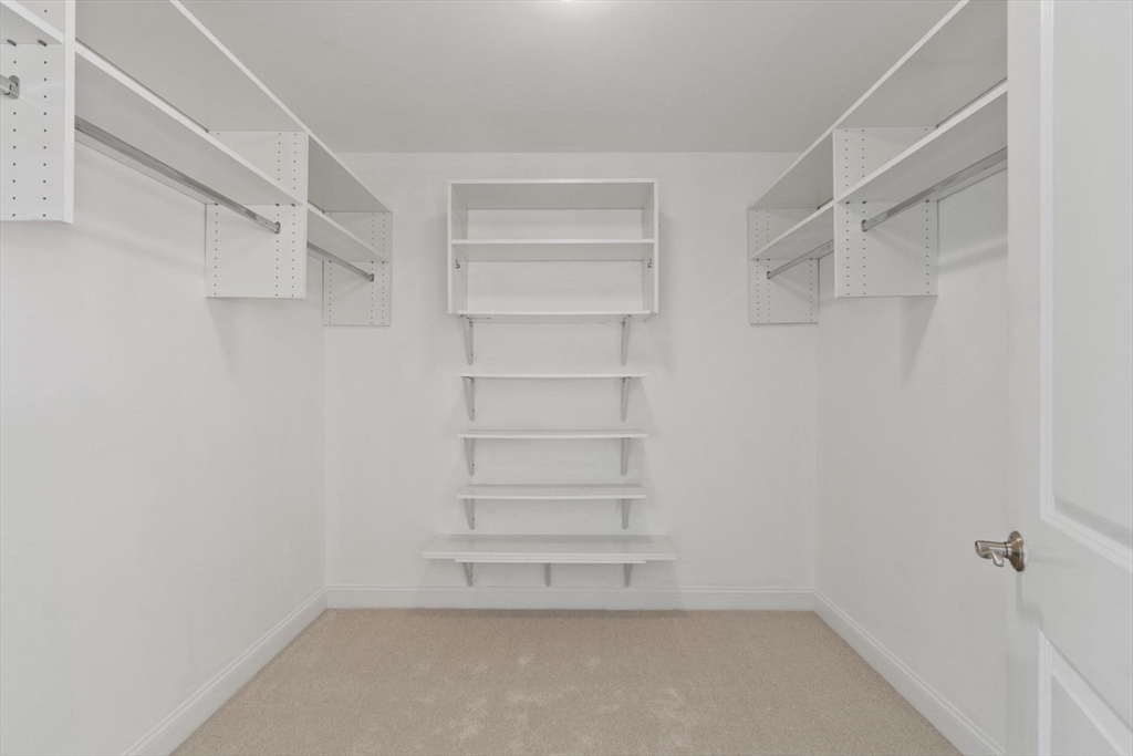 10 Crowninshield St # 303