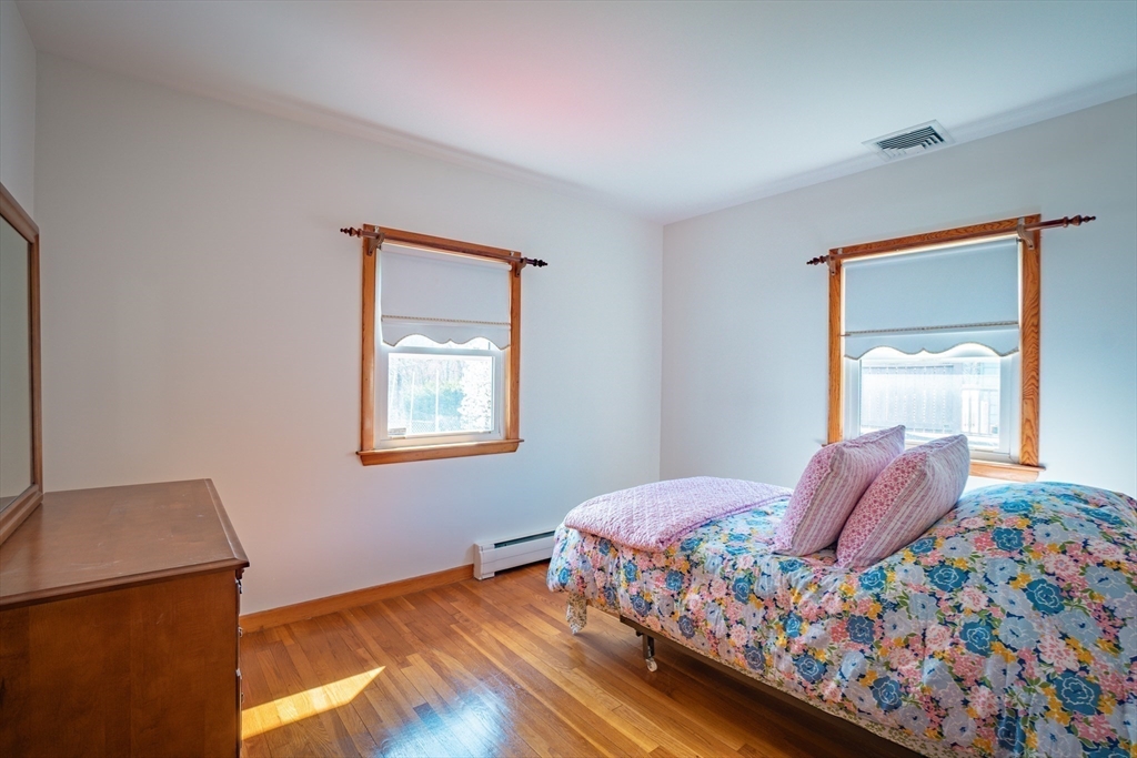 7 Cedarcrest Rd