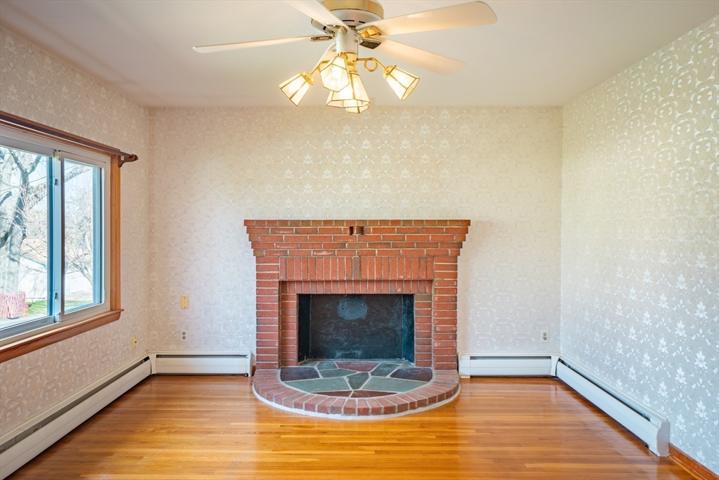 7 Cedarcrest Rd