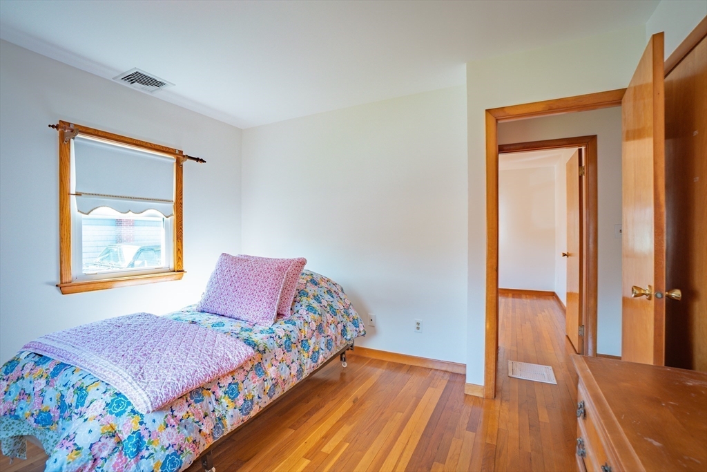 7 Cedarcrest Rd