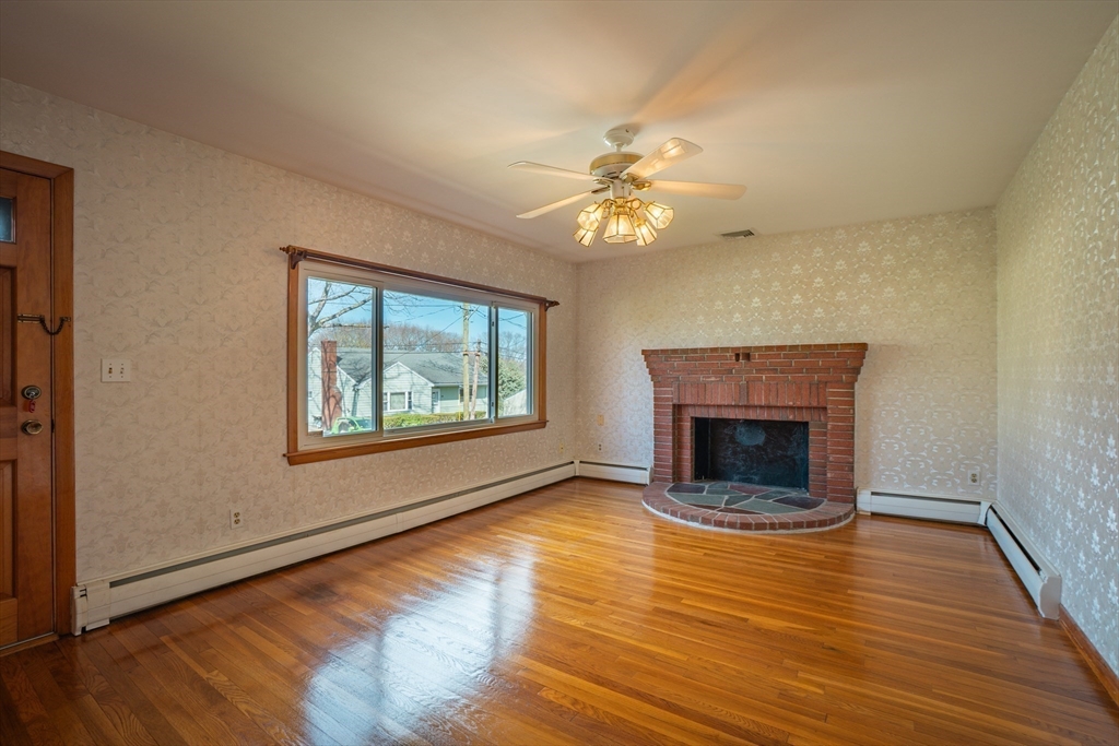 7 Cedarcrest Rd