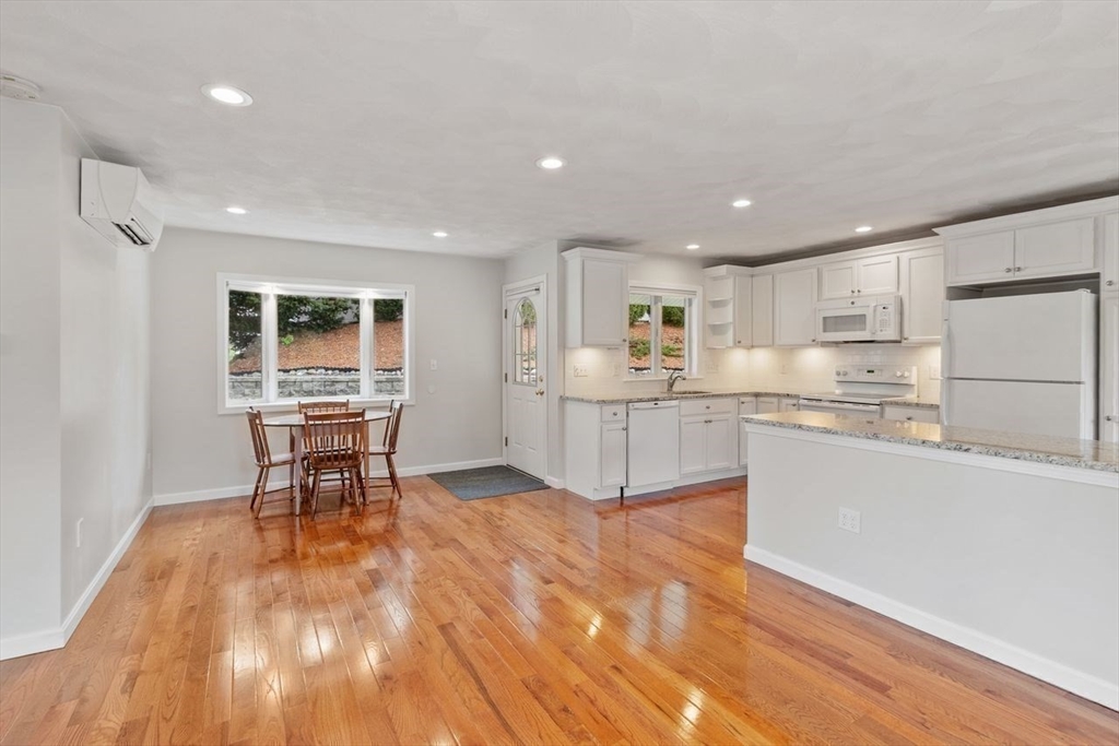 1 Anderson St