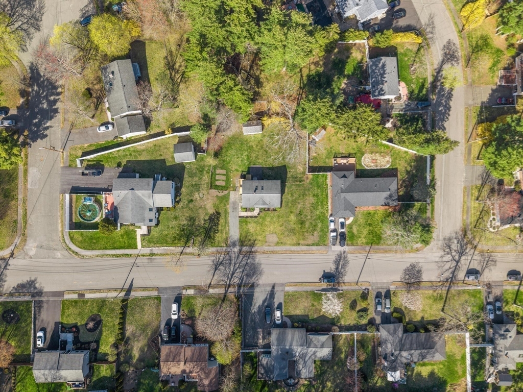 43 Perley Ave