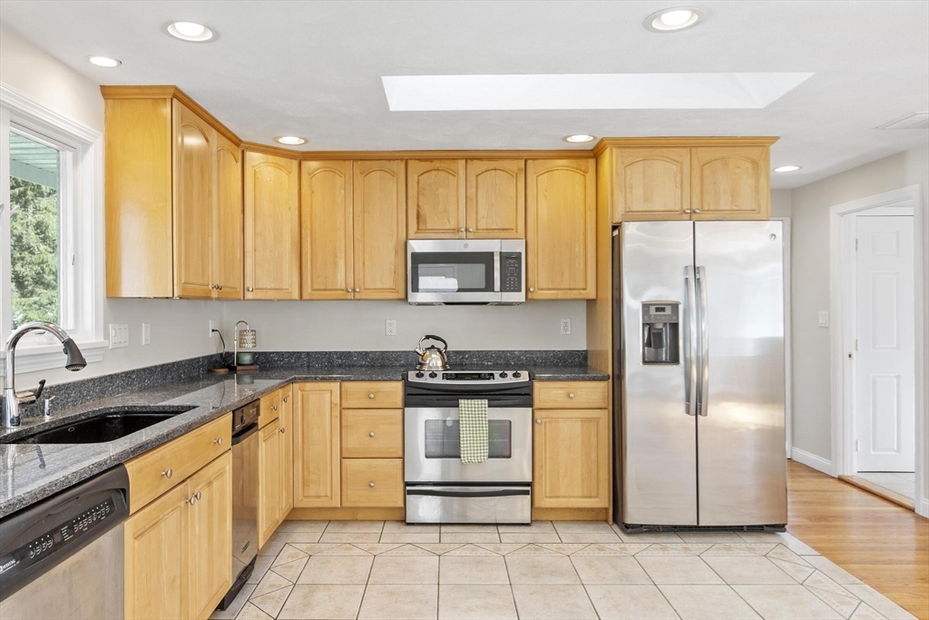 43 Perley Ave