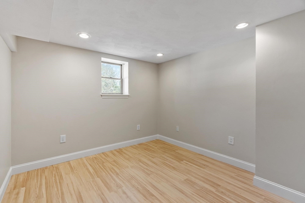 43 Perley Ave