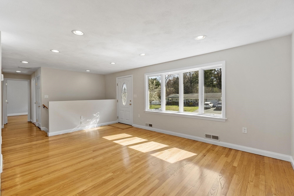 43 Perley Ave