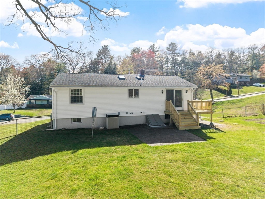 43 Perley Ave