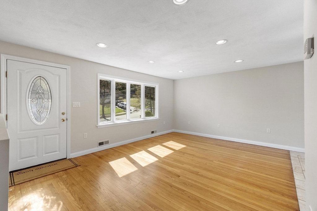 43 Perley Ave