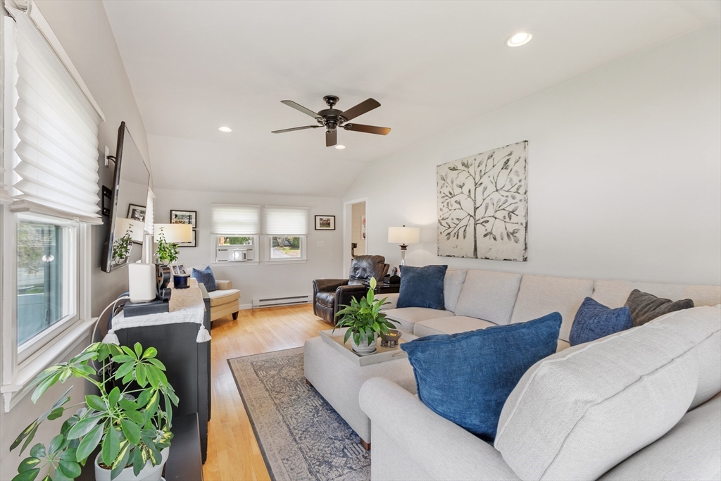 23 Herrick Rd