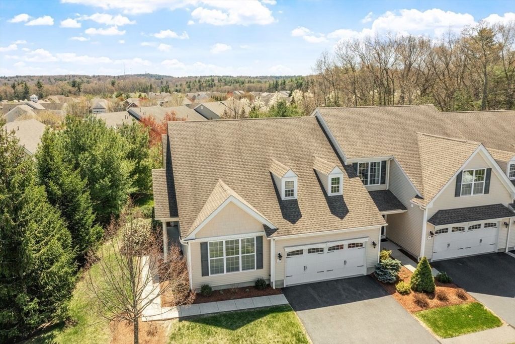 2 Hopkins Cir # 2