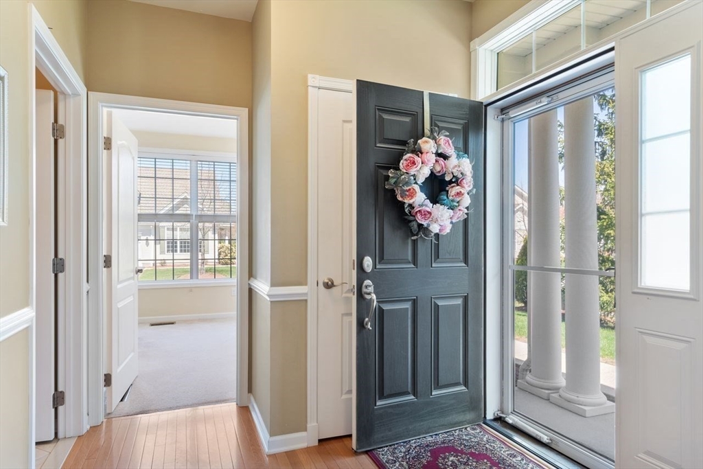 2 Hopkins Cir # 2