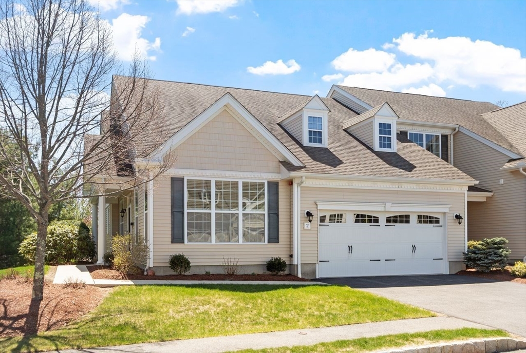 2 Hopkins Cir # 2