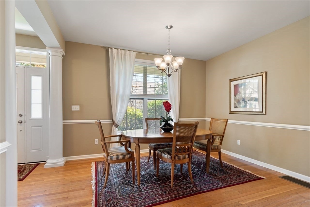 2 Hopkins Cir # 2