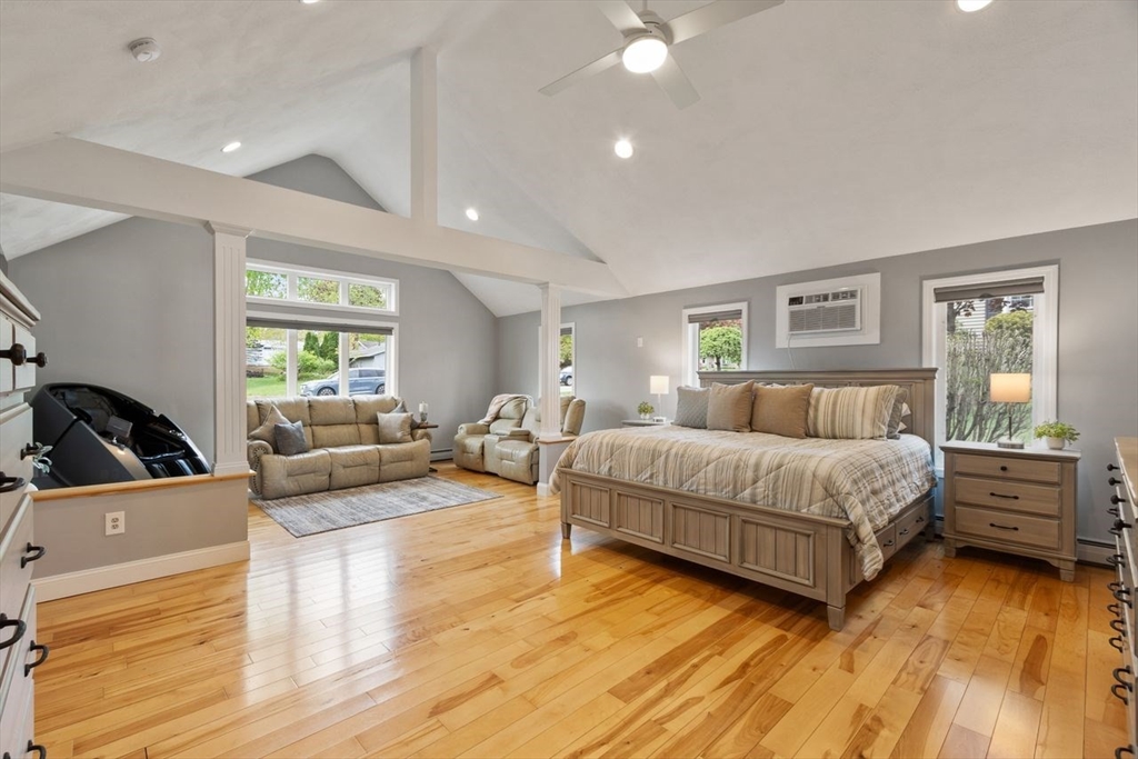 3 Maryvale Ln
