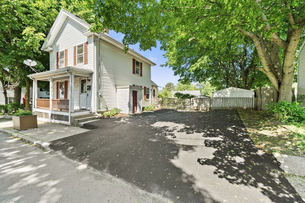 18 Shillaber Street