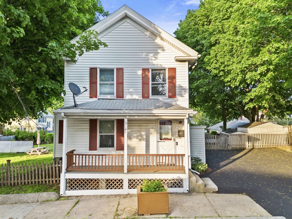 18 Shillaber Street