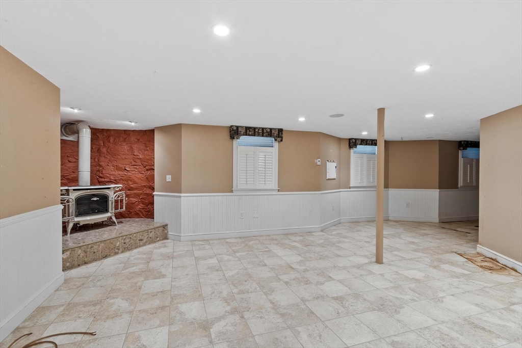 10 Stevens St