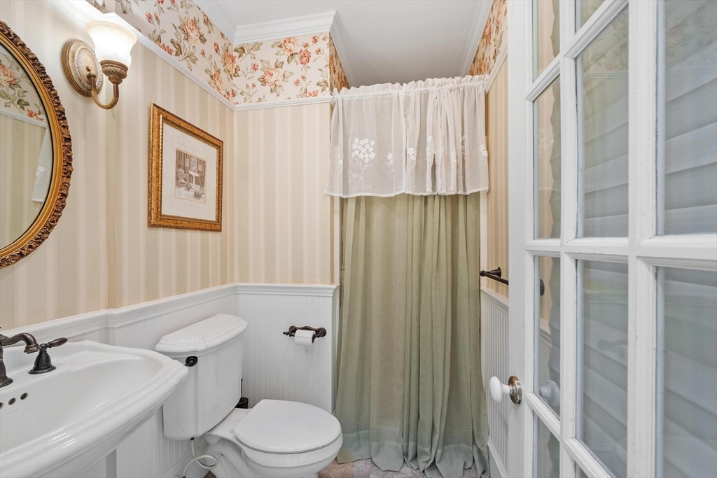 10 Stevens St