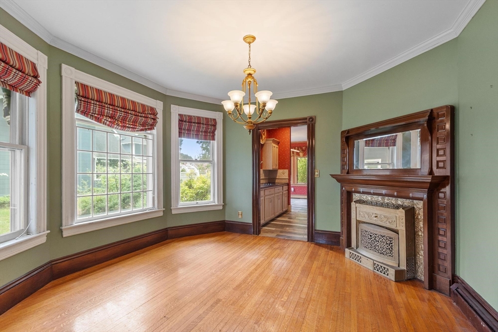 10 Stevens St