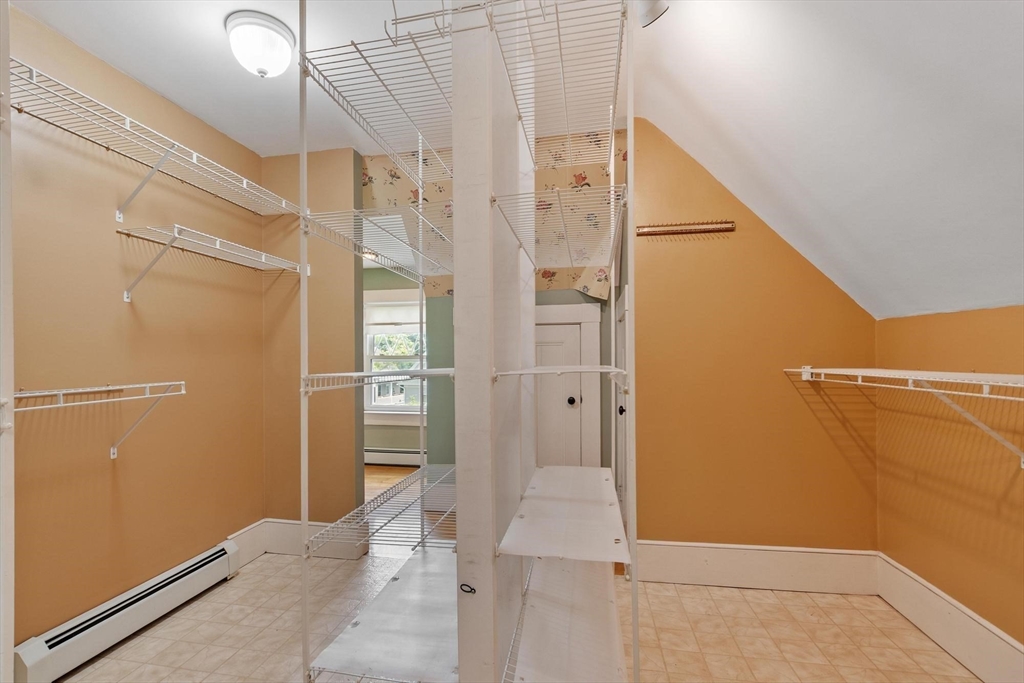 10 Stevens St