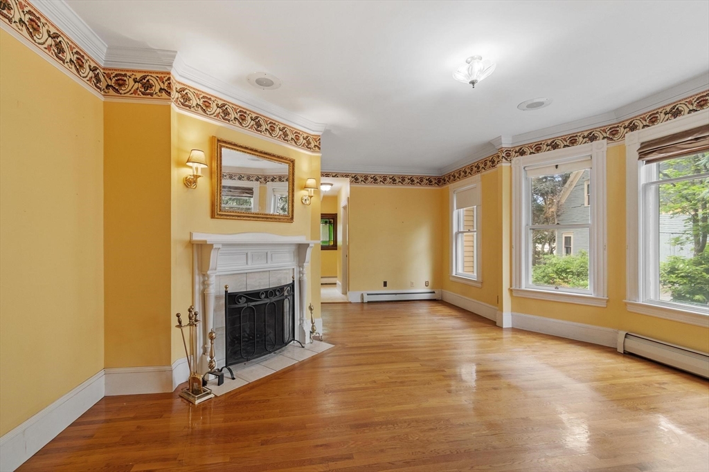 10 Stevens St