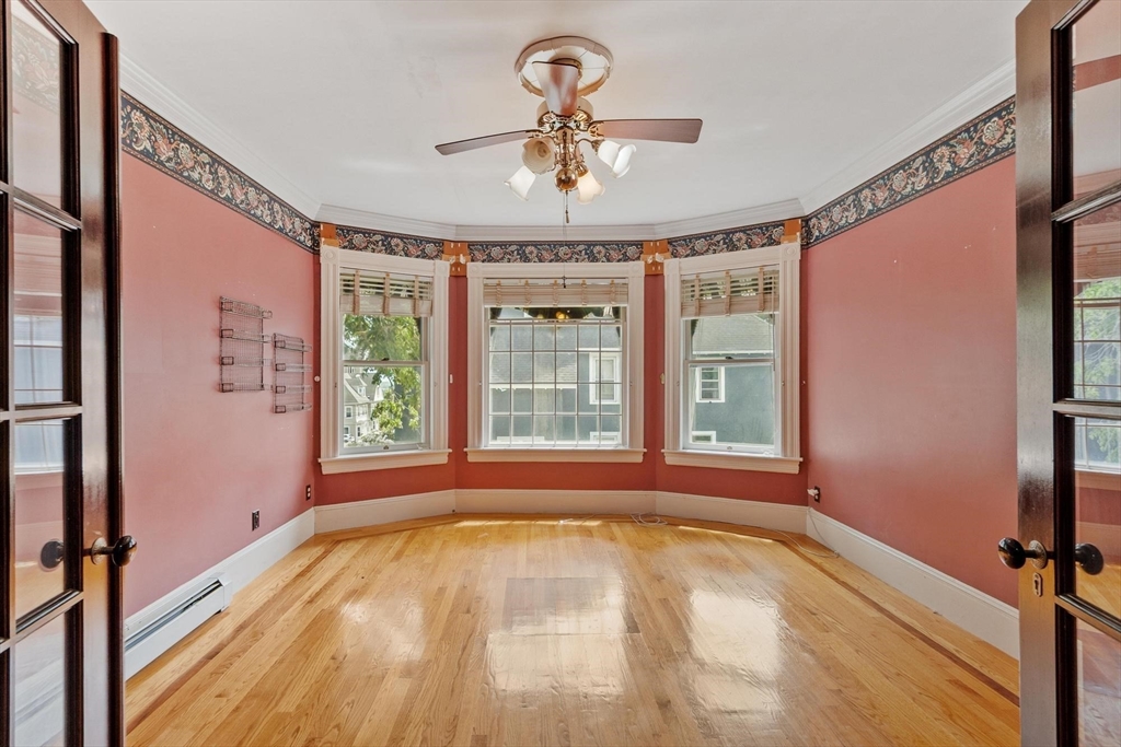 10 Stevens St