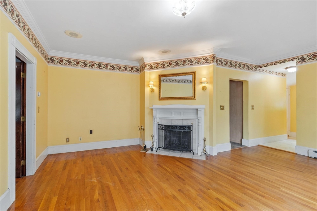 10 Stevens St