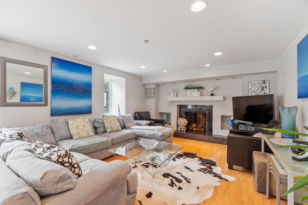 81 Goodale St