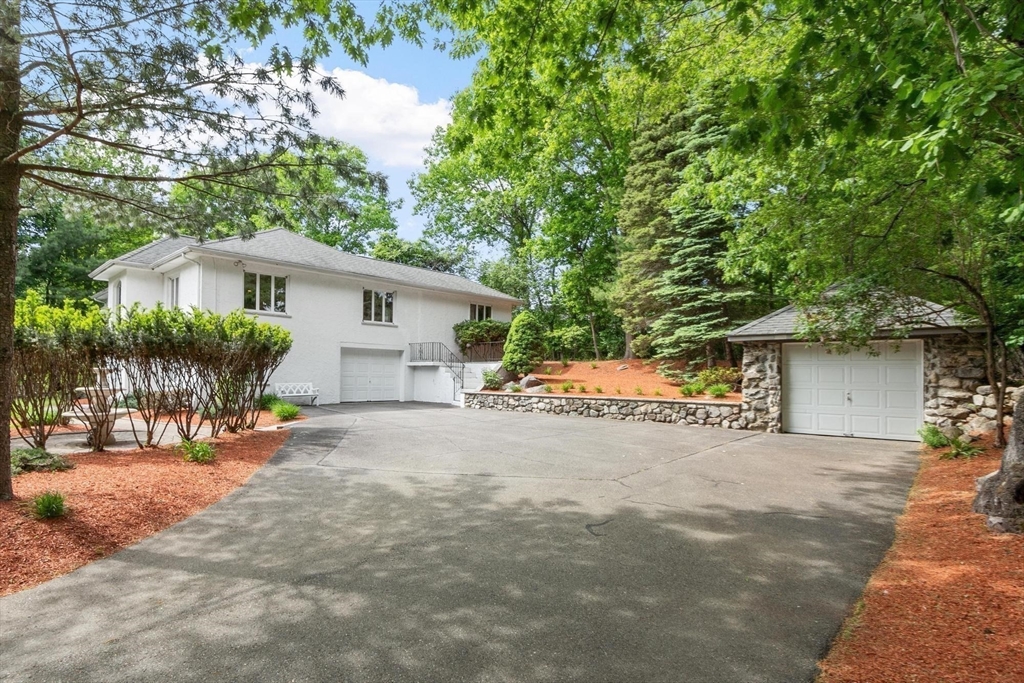 81 Goodale St
